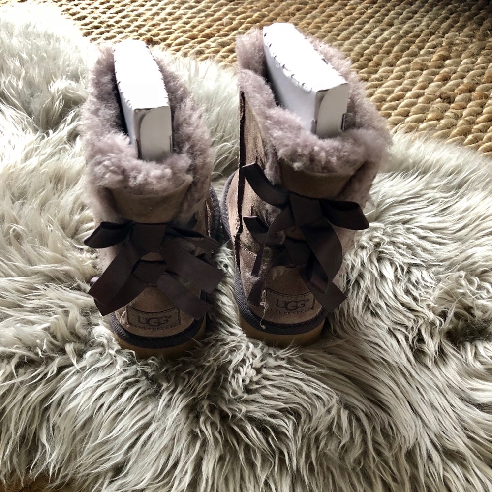 Ugg Bailey Bow II